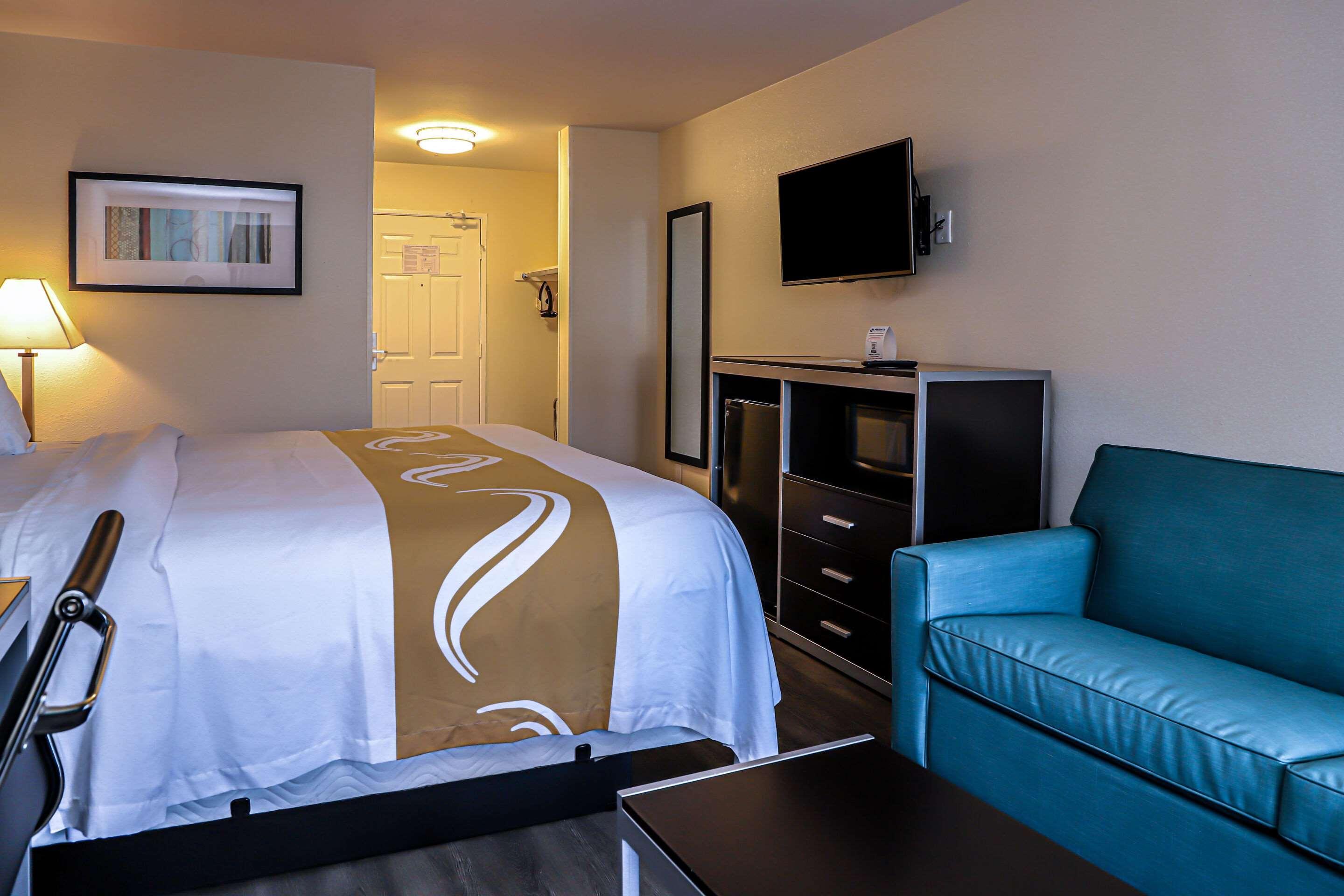 Quality Inn & Suites Camarillo-Oxnard Exterior foto