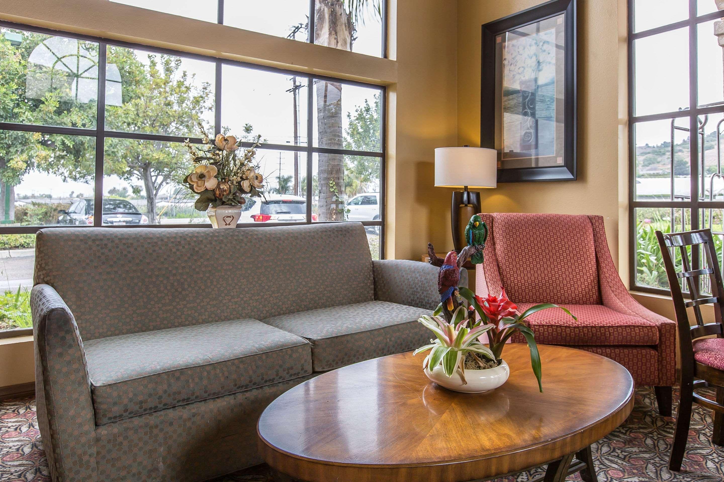 Quality Inn & Suites Camarillo-Oxnard Exterior foto