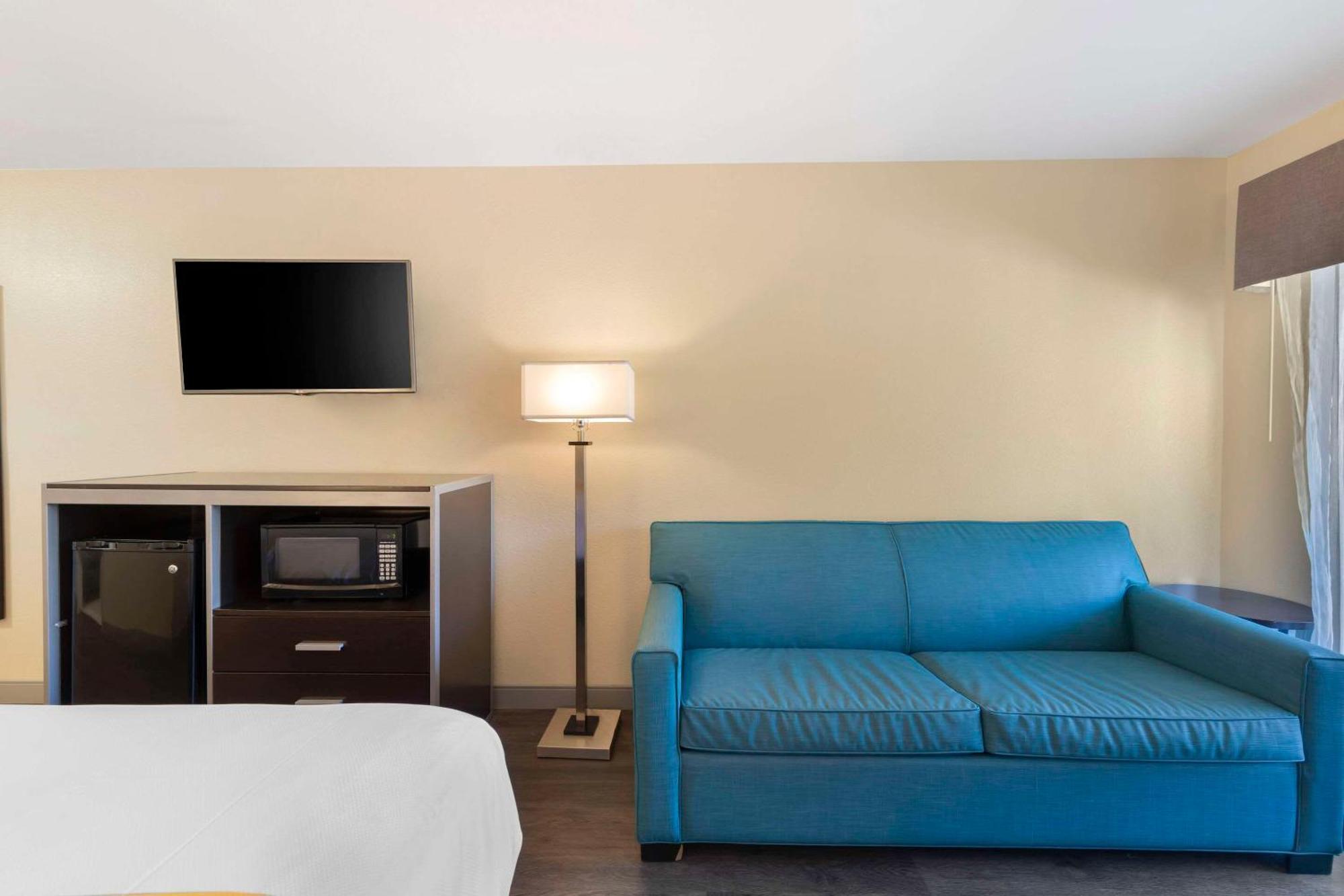 Quality Inn & Suites Camarillo-Oxnard Exterior foto
