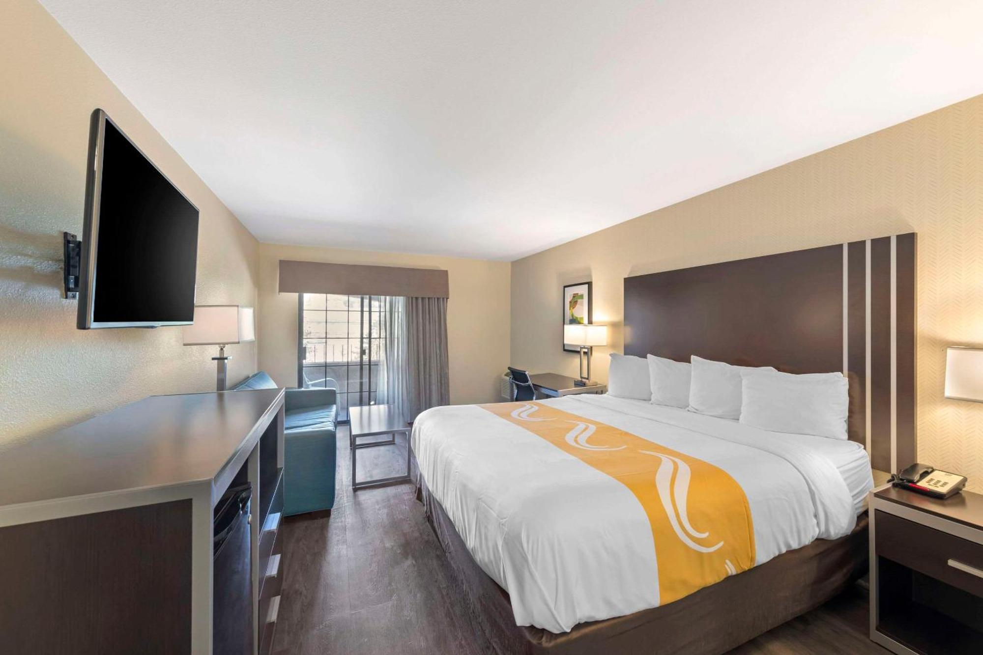 Quality Inn & Suites Camarillo-Oxnard Exterior foto