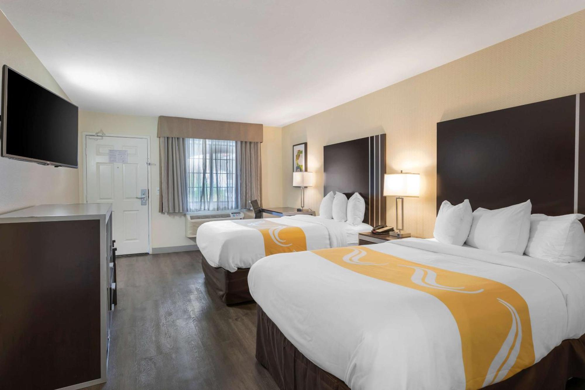 Quality Inn & Suites Camarillo-Oxnard Exterior foto